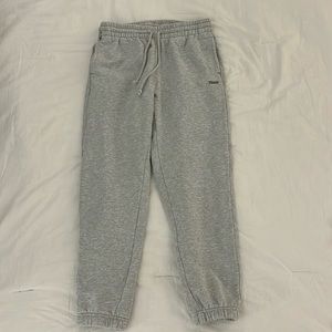 Aritzia sweatpants